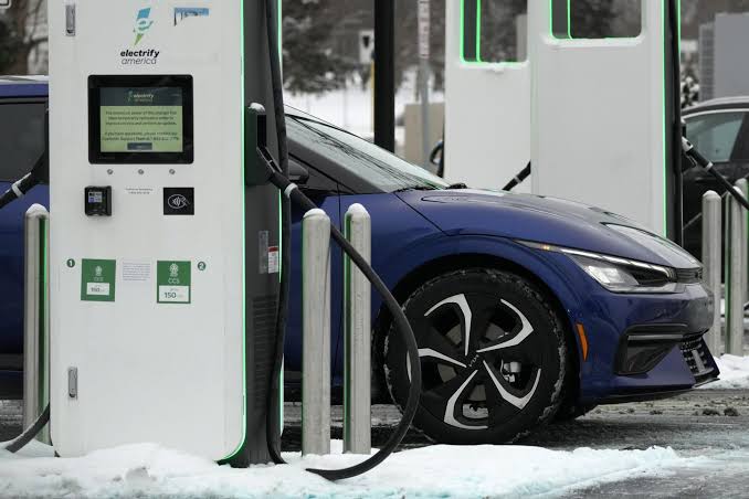 Empower Your Energy Solutions with Innovative Commercial Chargers